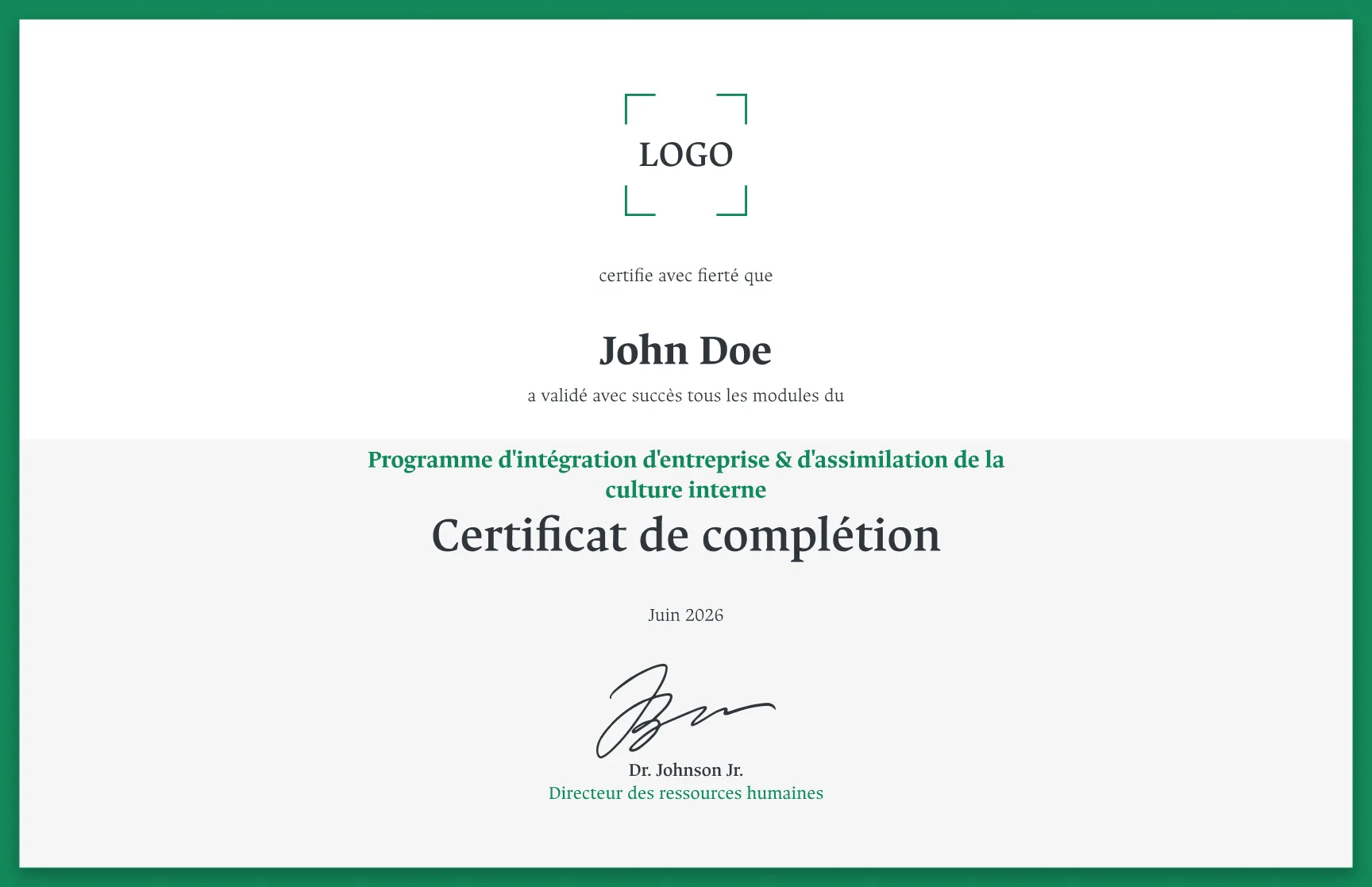 Modèle de certificat de complétion avec cadre vert forêt épuré gratuit, modifiable et imprimable